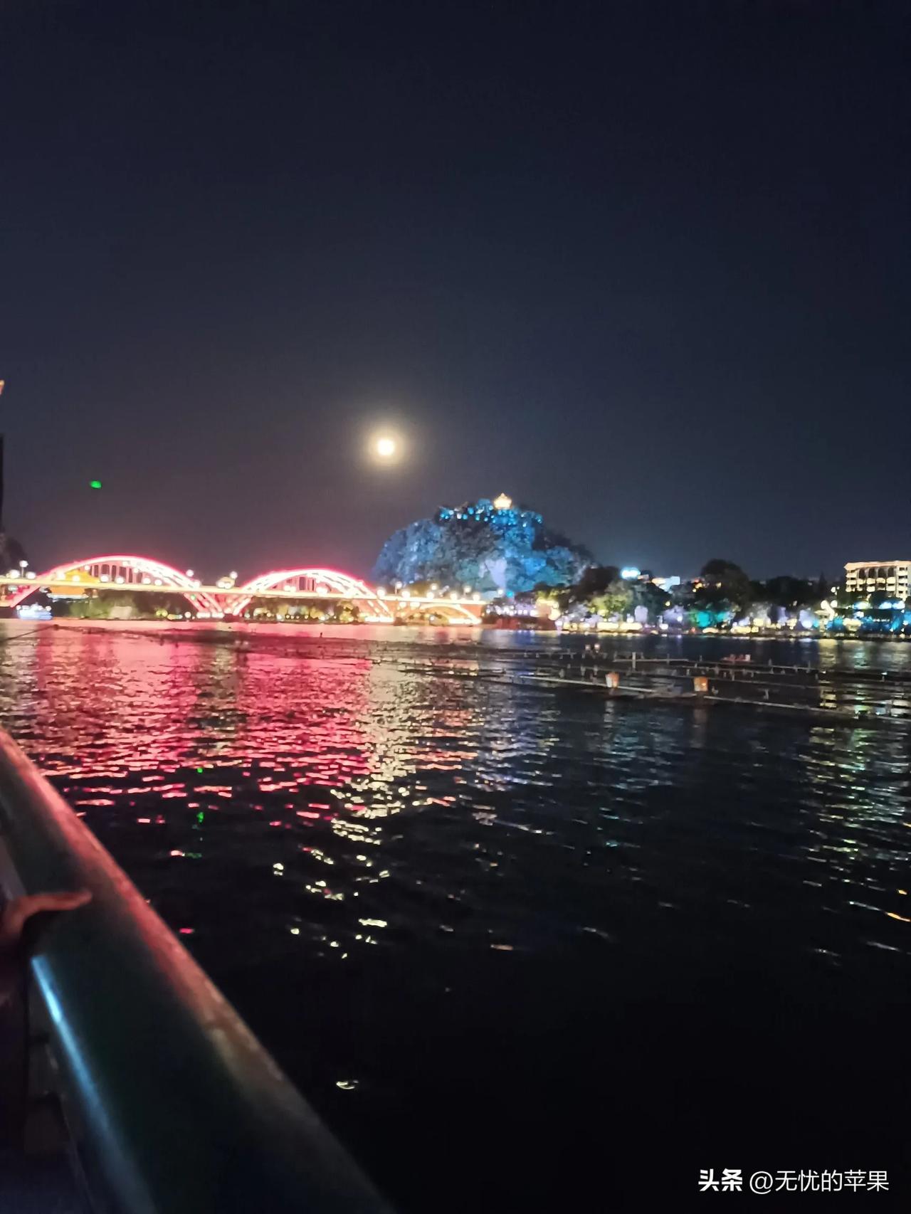 分享城市新鲜事月是故乡明