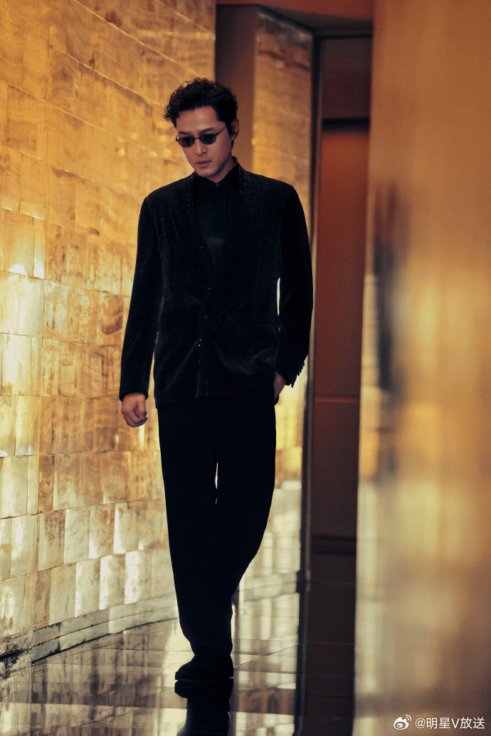 胡歌耿超解码中国人自己的高端拉格 在品牌高管耿超的深度交流中，见证了品牌背后的匠