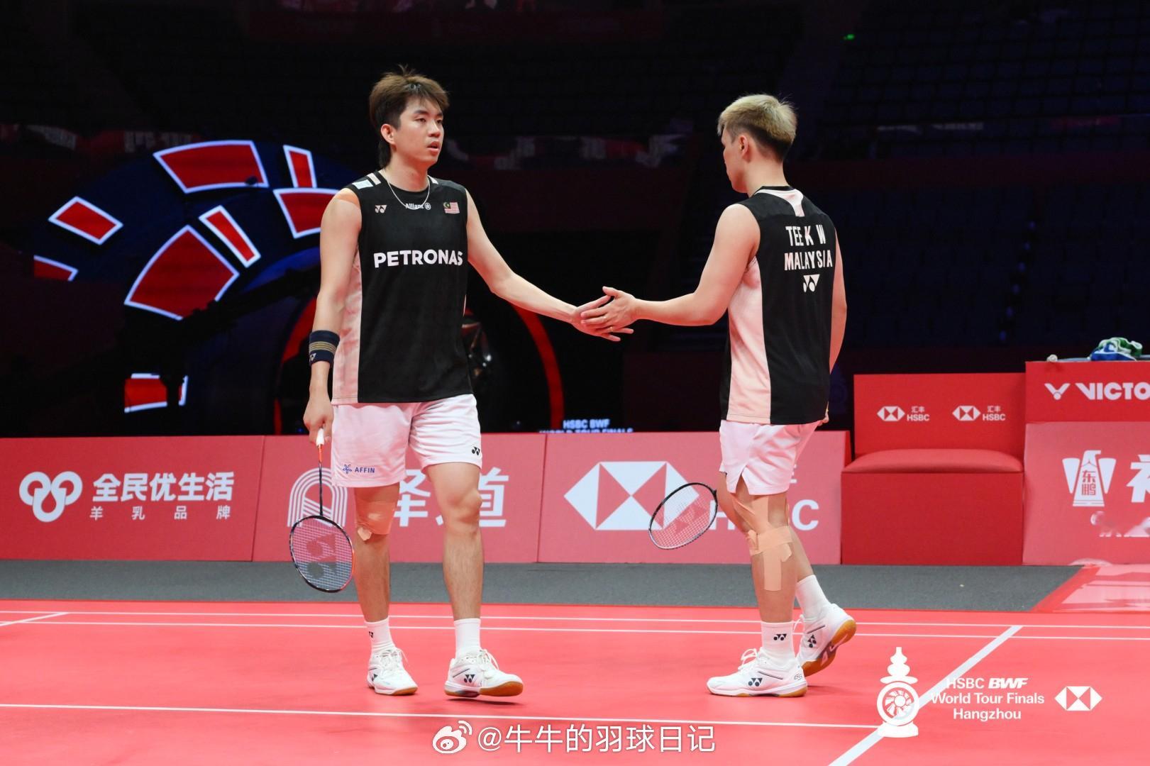 2025年世界羽联年终总决赛 照片记录咖塔曼 伊斯法哈尼 23-21, 21-1