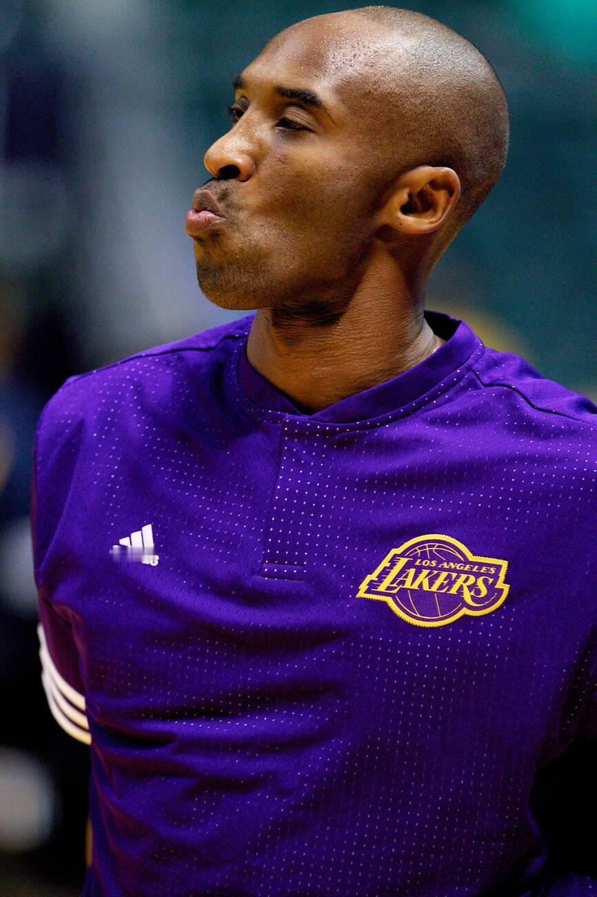 Kobe Bryant 努努嘴儿 你自己理解科比