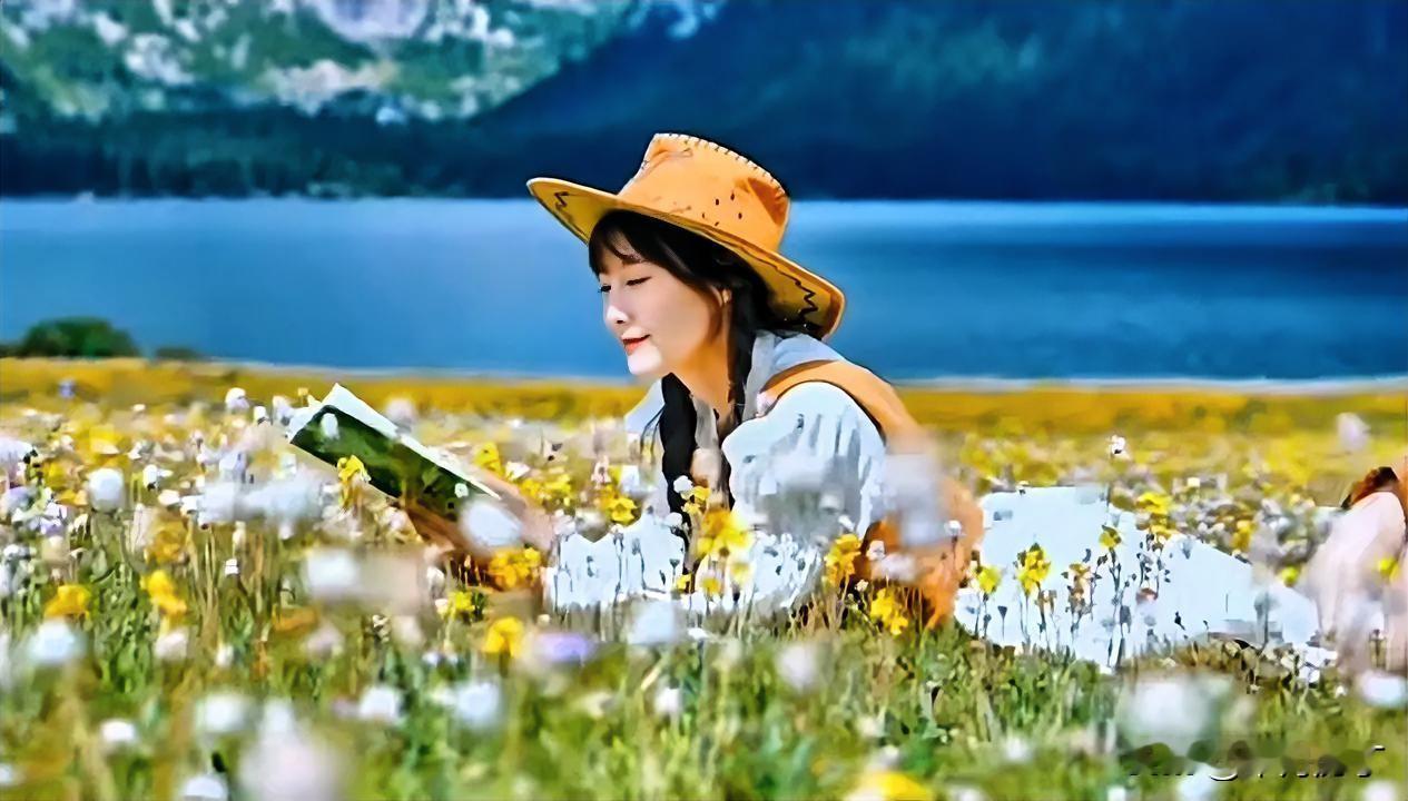 展翅比翼飞。