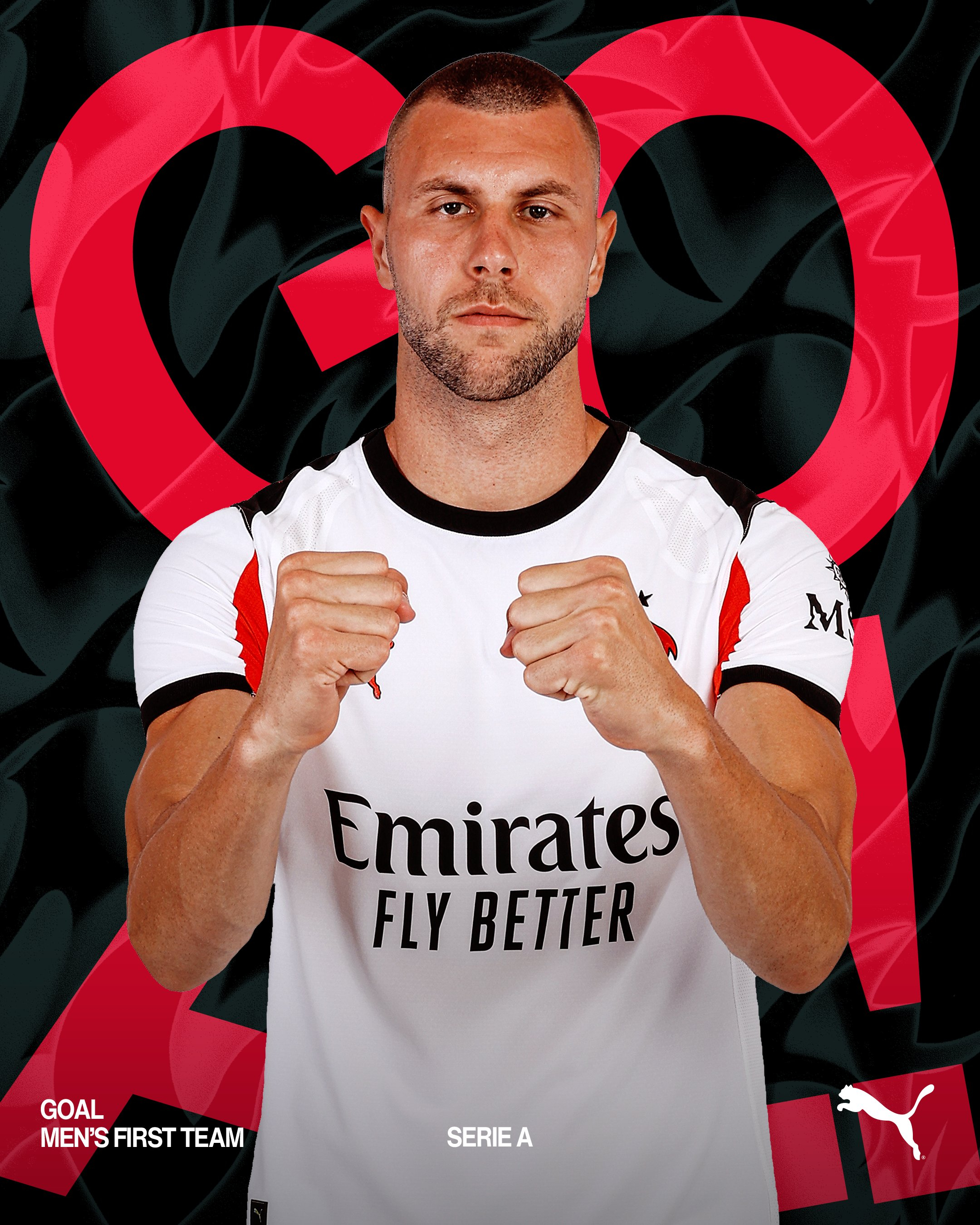 克雷莫内塞0比2AC米兰 最后时刻两连击！米兰客场2比0克雷莫内塞，落后国米10