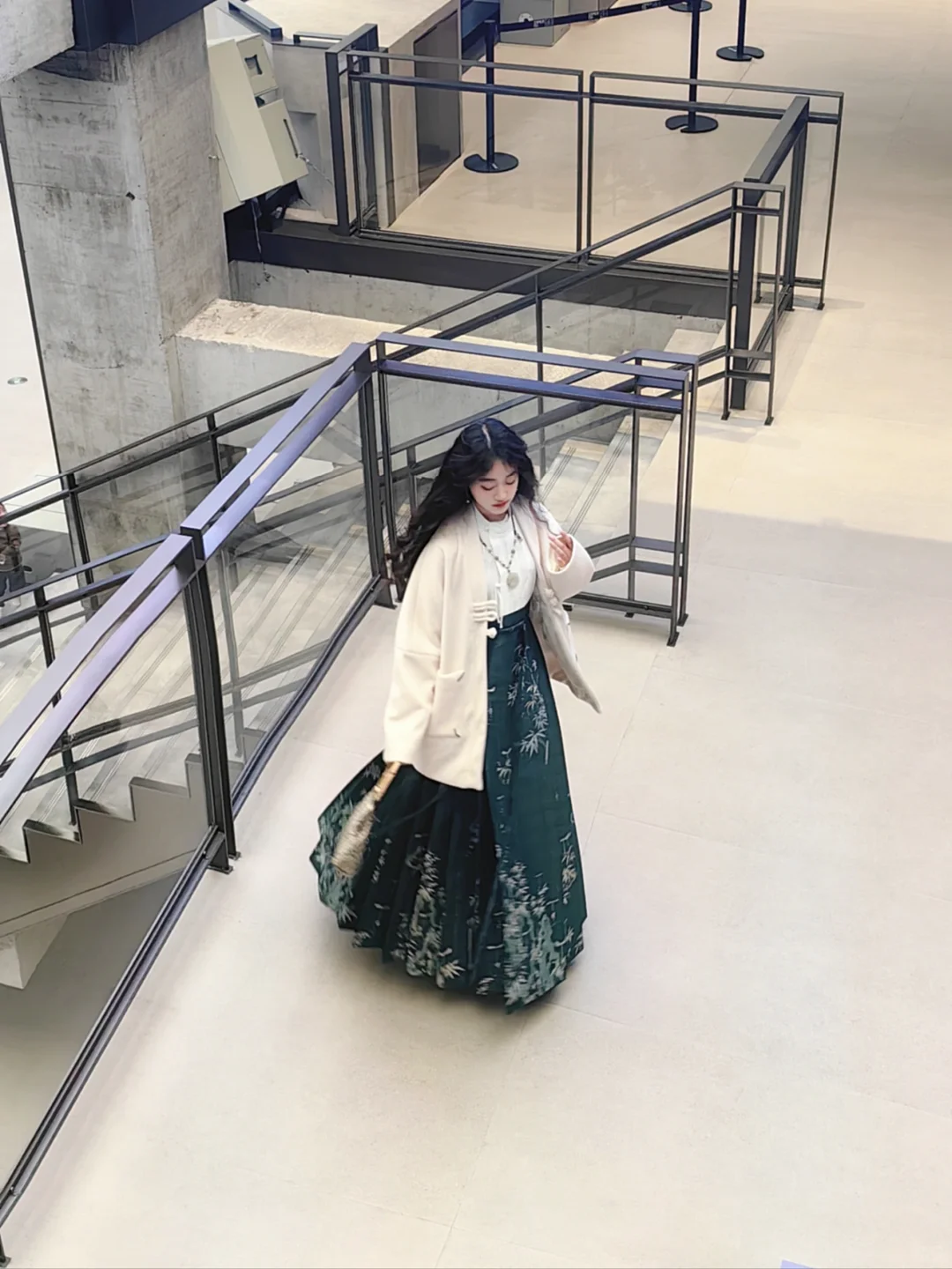 说真的！马面＋大衣真的不违和！！