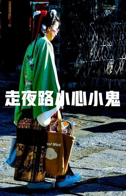 对于那些做坏事的人，永远都不要轻易放过，秉持这样的态度才是真正对大众负责。[祈祷