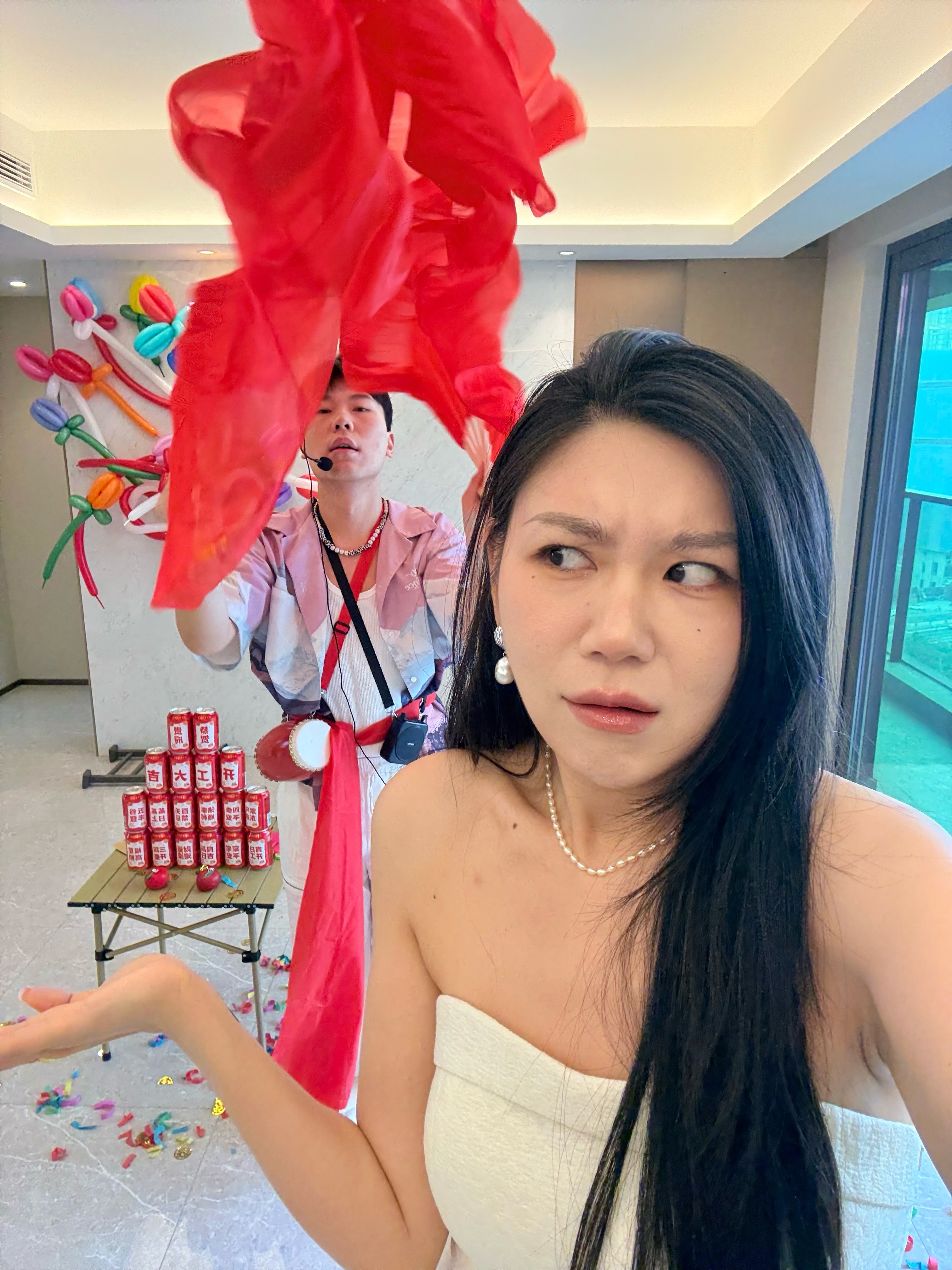 别找搞笑男当老公，他会把你的开工仪式搞成腰鼓队进城盛大开业三折。 ​​​
