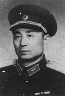 李发应（1915年—2000年），安徽省霍邱县人。1929年加入中国共产主义青年