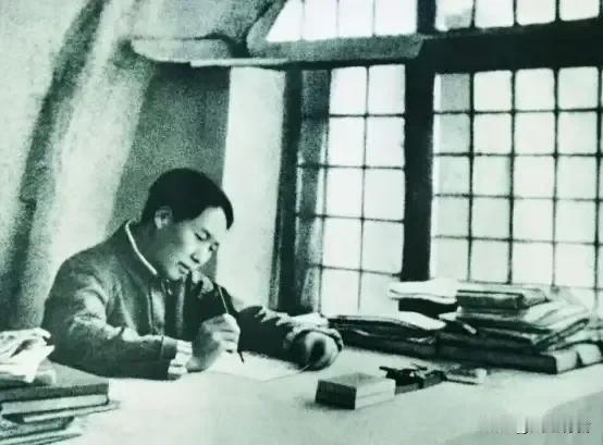 如果没有毛主席，中华民族还要在黑暗中摸索多久？
中国革命的胜利，是中国共产党带领