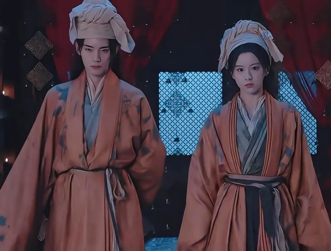 江湖夜雨十年灯，还要给我们贡献多少笑料？ 