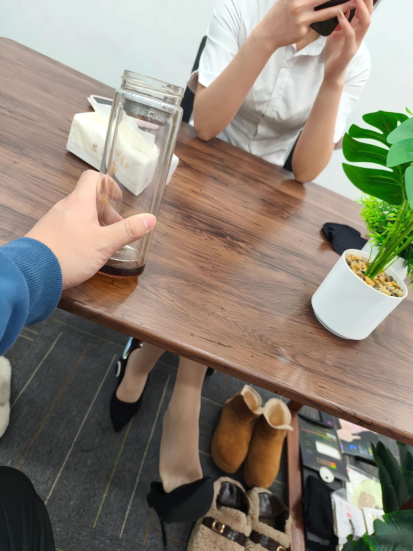 还有一天就休假了颜控正义日记的红包超震撼年味大赏美女