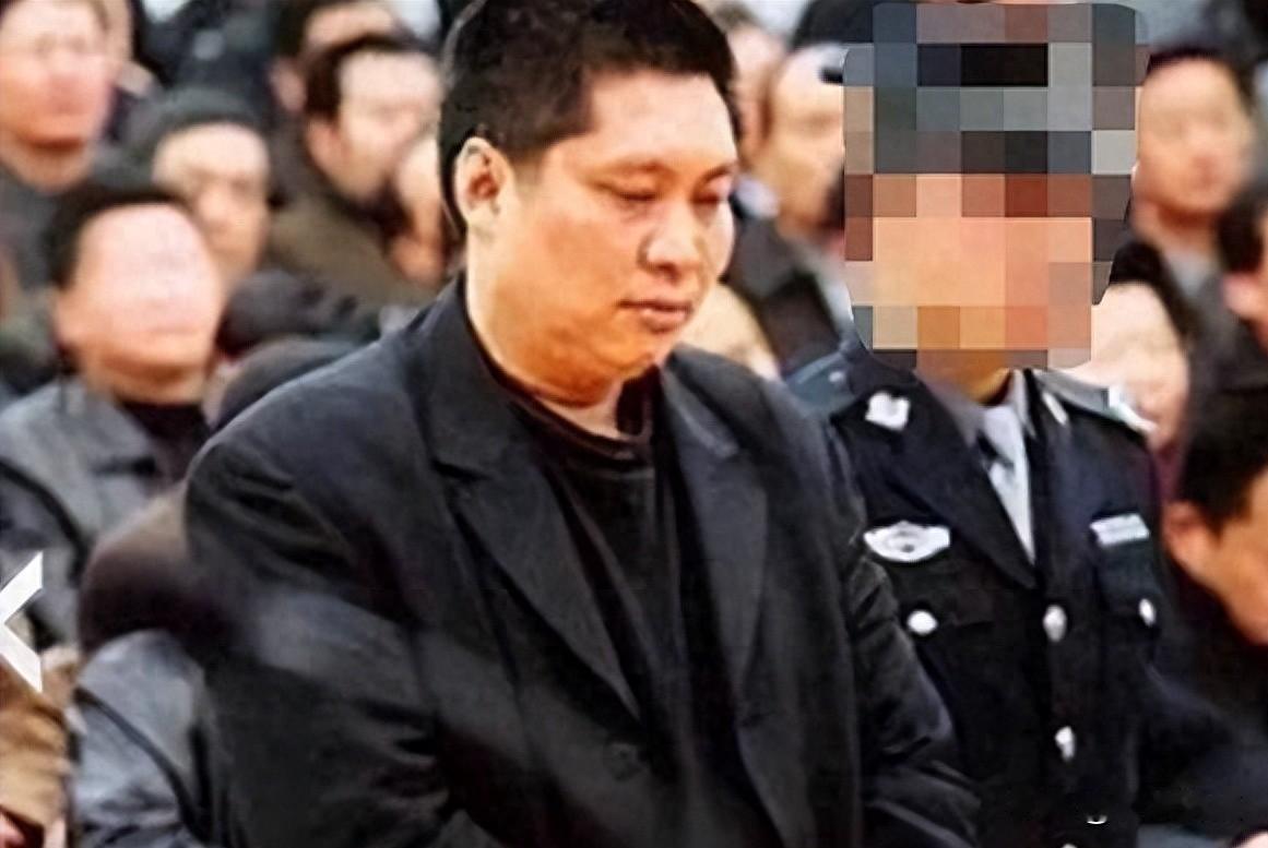 沙井信用社主任，挪用两千多万，他怎么躲过监管？
邓宝驹不是网上说的什么“赌神贪官