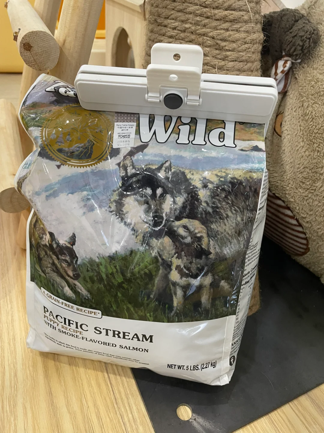 为什么没小型犬家长说荒野盛宴这个狗粮？