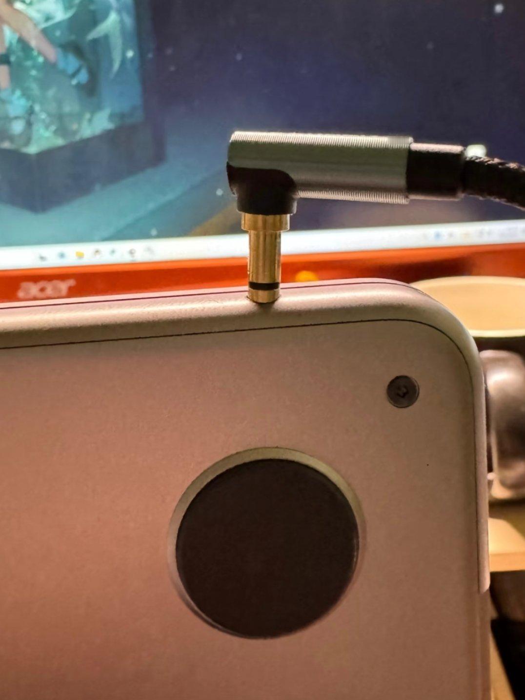 有哪些消失的好用手机功能不能一边充电一边听歌真的烦人,不是所有人都喜欢用蓝牙耳机