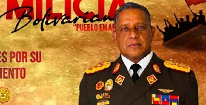 亲信变“内鬼”，委内瑞拉惊变
美军突然来了，控制了马杜罗夫妇，大家都在想，这到底