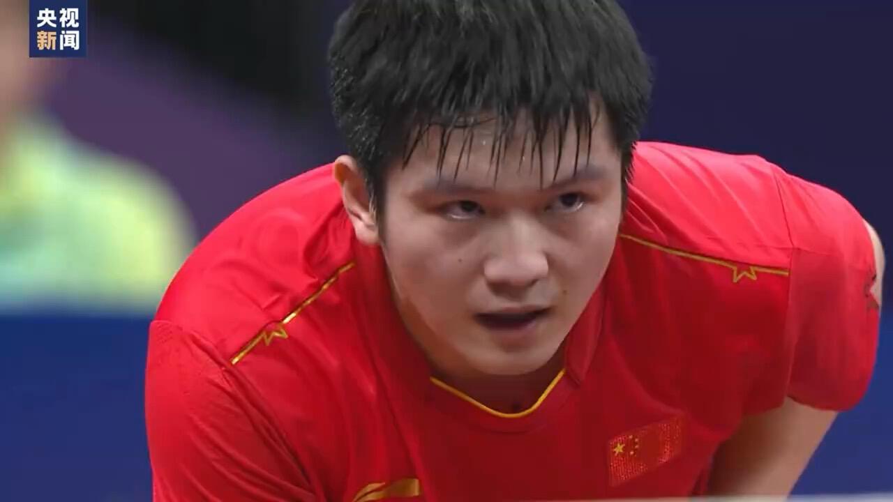 亚运会的封面是东哥，他已经淡出乒乓球比赛很久，但是他的光依旧闪耀！
有问题找咱妈