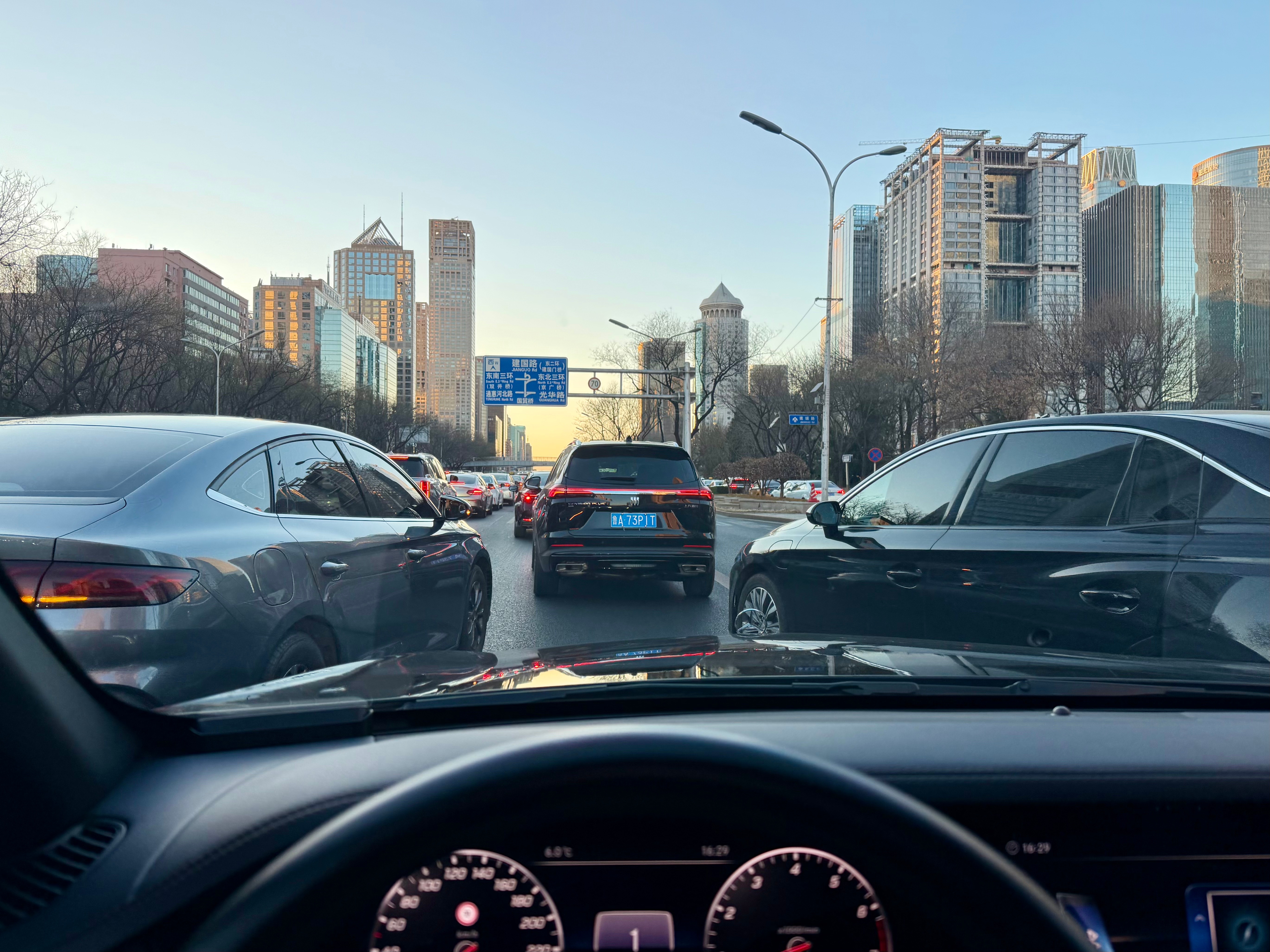 车若初见 卧龙凤雏，遇到这事儿大家怎么搞