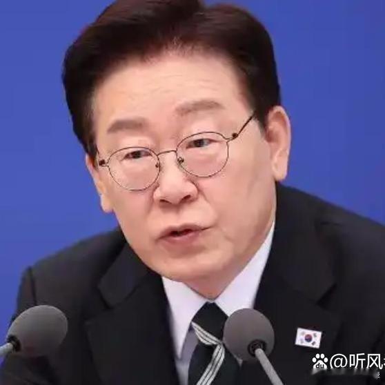 李在明在青瓦台国务会议上明确表态要在自己任期内从美国手里收回战时作战指挥权：一个