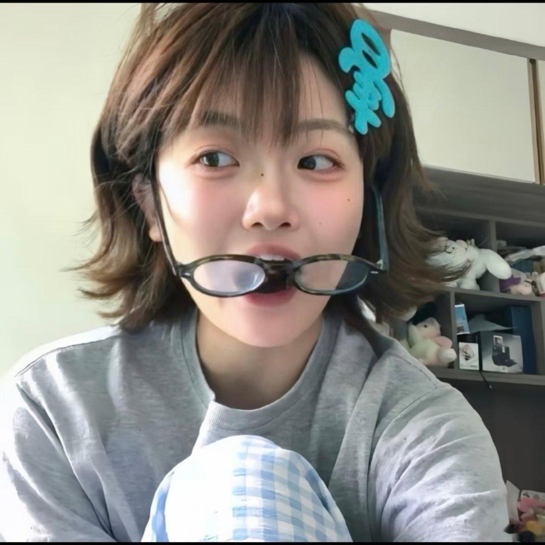 小众女生头像。 