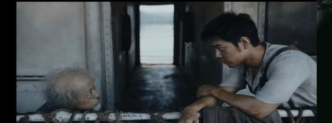 哈哈哈哈哈哈哈哈哈哈莫家这一老一少，一个看中人家屁股（老太爷估计是觉得好生养。老