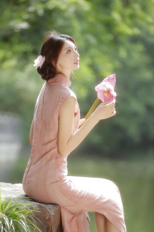 淡极生艳🌸