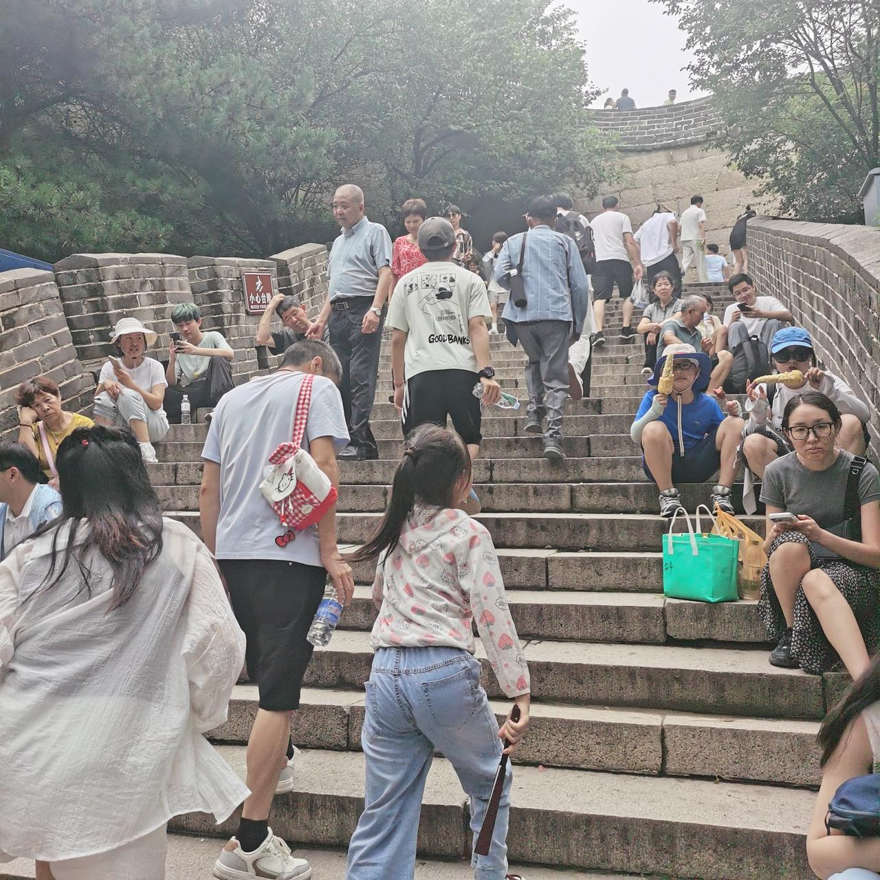 北京有太多的景点风景很不错值得游览和记录拍照留念

暑假适合带着小朋友让他们感受