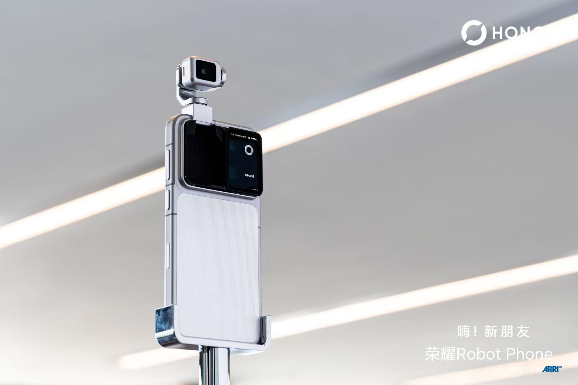 今晚7点荣耀Robot Phone发布会，大师见证，好莱坞摄影指导克劳迪奥·米兰
