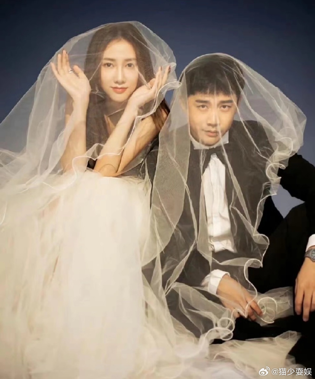 李茂穿女装出席和弦子婚礼该说不说，弦子李茂真挺幸福的，之前真不认识李茂是谁，后面