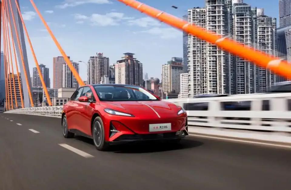 近日，Auto情报处从相关渠道获悉，2025款 红旗天工05（ 参数 | 询价 