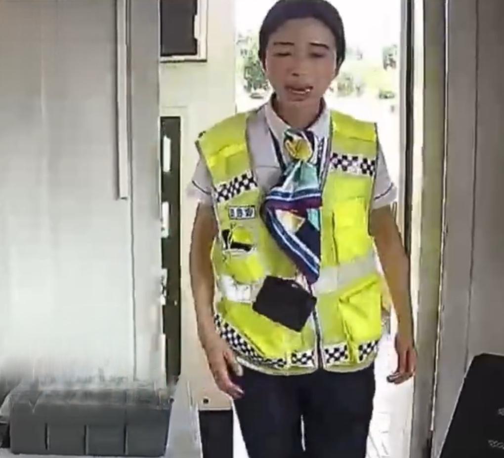 跑了十几年货车，什么突发状况都遇过，但浙江航头收费站的一次经历，让一位老货运司机
