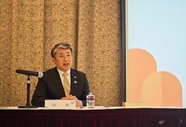 威胁升级！日本右翼势力对薛剑总领事发出死亡威胁，中国驻日使馆已启动战时级别的“人