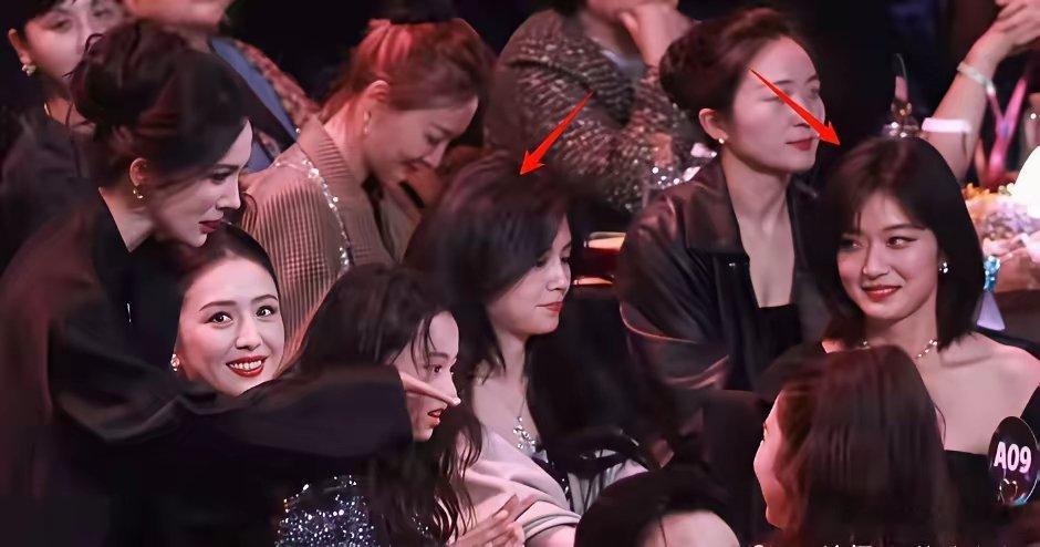 魏大勋这小子，现在可真成娱乐圈“选择题困难户”了！一边是秦岚，一边是杨幂，俩都是