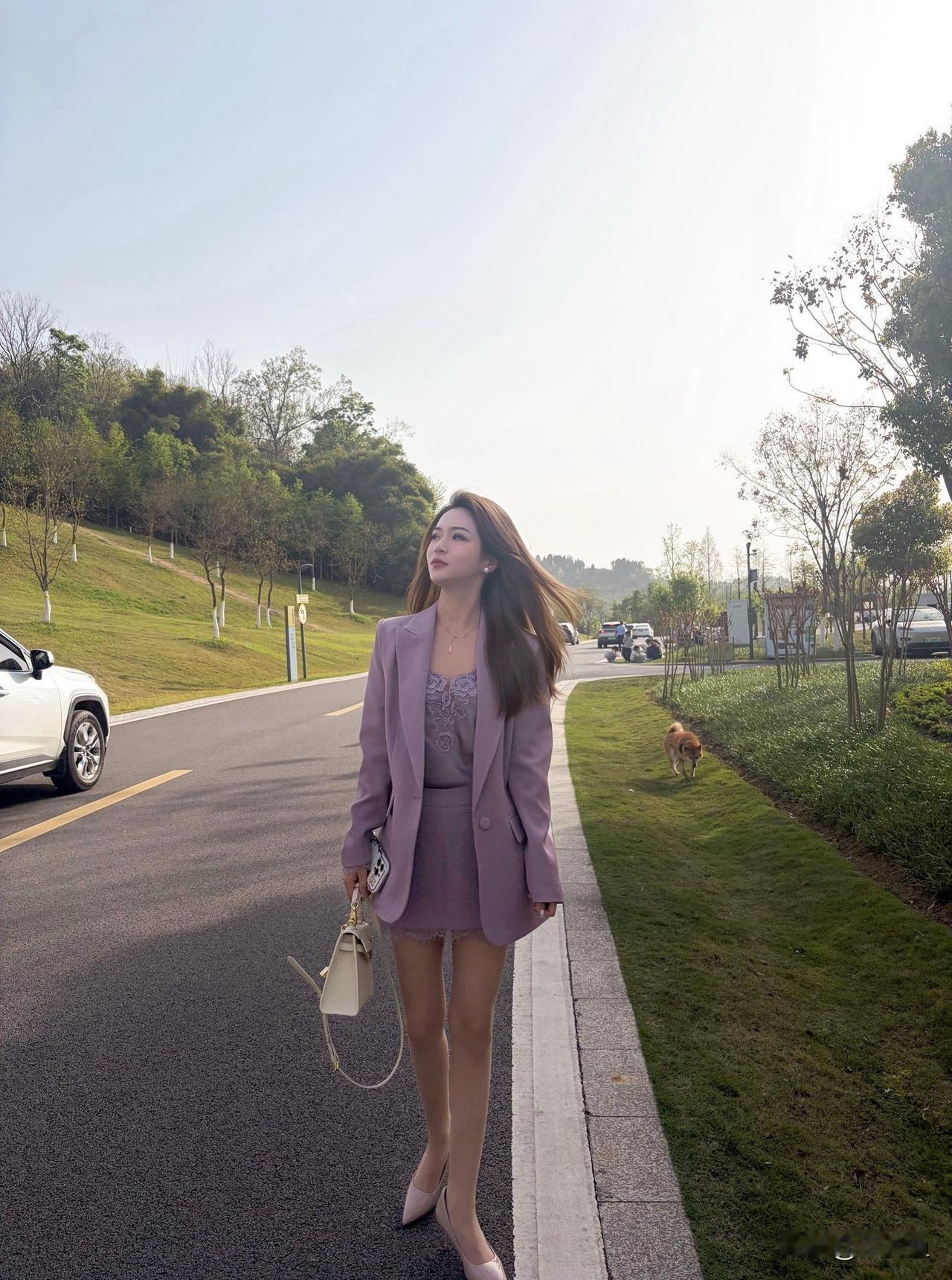 你在笑自己骚客柔肠多情么?各花入各眼 ，不必人人都喜欢