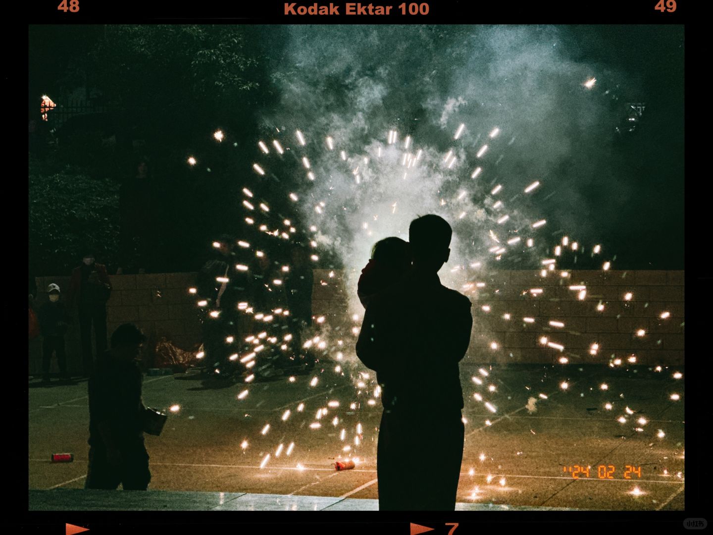 愿在烟火的绚烂中闪耀