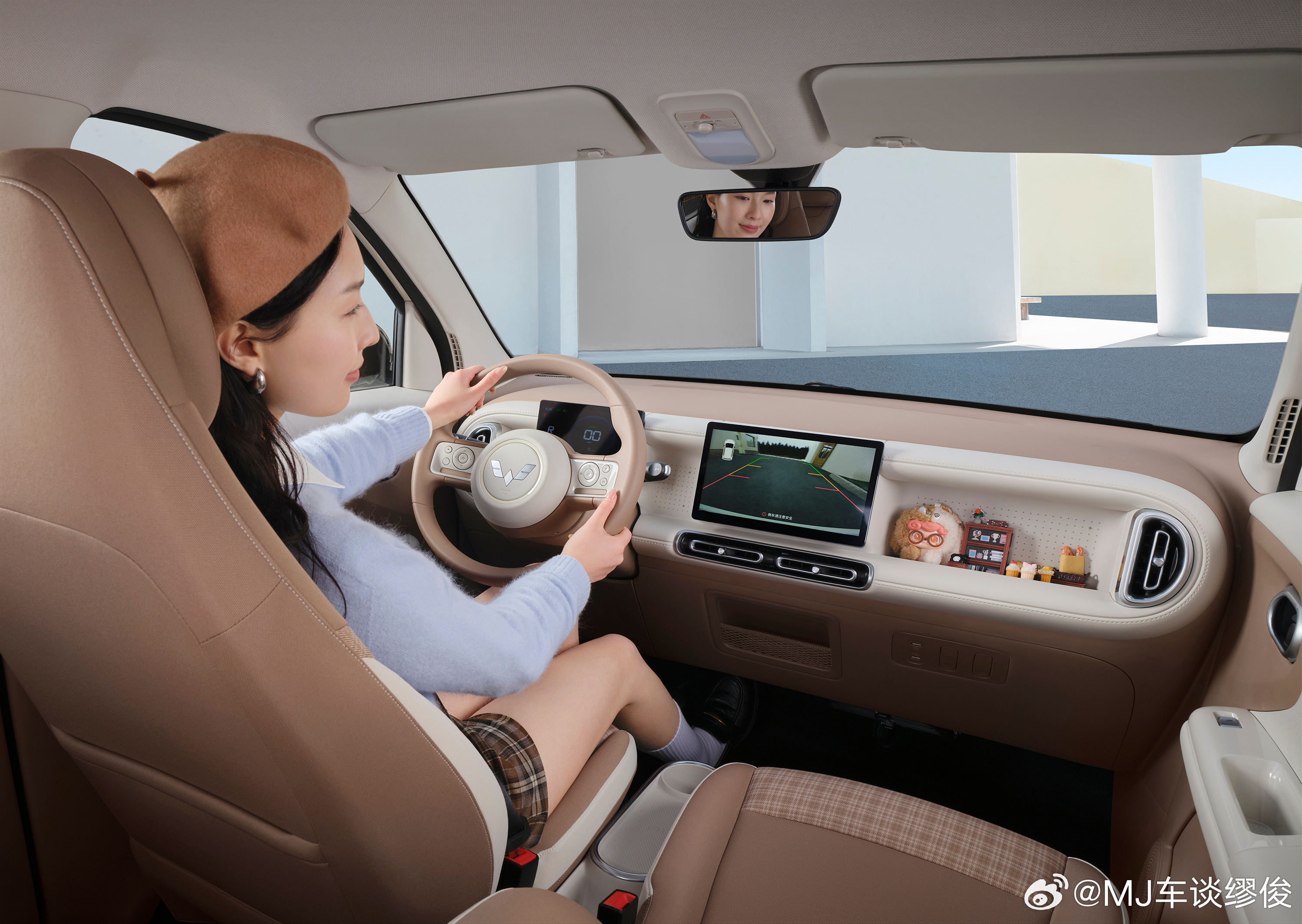 这车平时代步可以的，五菱第五代宏光MINIEV，置换才4.28万起，四门四座最基