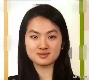 要是不提前告诉你这是谁，光看这张素颜证件照，走在街上大概率就当成普通路人姑娘擦肩