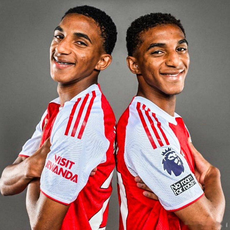 🚨🇪🇬 官方确认 | 阿森纳签下16岁厄瓜多尔双胞胎埃德温与霍尔赫·金特罗