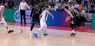 今天的崔永熙真的，燃尽了，是我们想看到的小崔！广东男篮vs北京男篮广东宏远