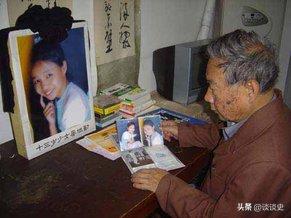 2005年，一场令人震惊的悲剧发生：清华教授13岁女儿因与公交售票员口角，遭掐死