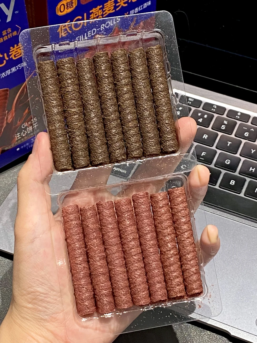这个夹心卷！建议嘴馋的姐妹人手一盒！！