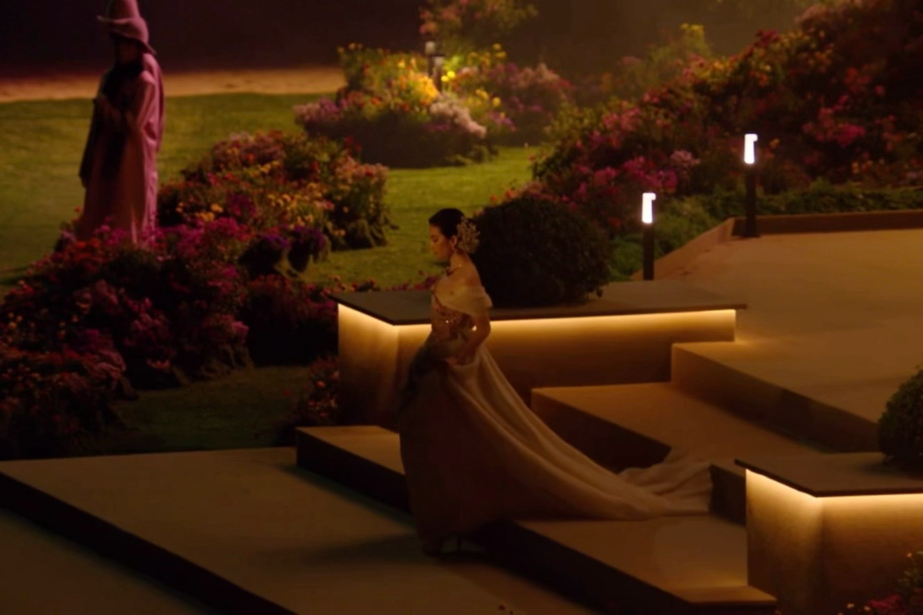 茜茜公主在她的城堡漫步 🌸刘亦菲 茜茜公主在她的城堡漫步 ​​​