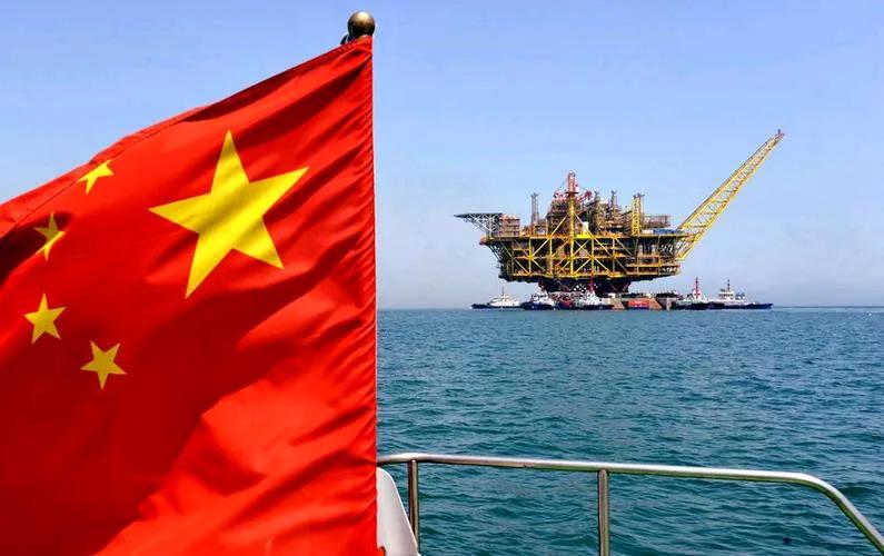 中国海上天然气的年产量，相当于一条俄罗斯“西伯利亚力量”天然气管道的对华年输气量