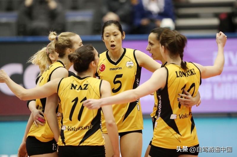 朱婷再次意甲顶薪续约2年。
意大利媒体披露，欧洲顶级豪门科内利亚诺女排俱乐部已经