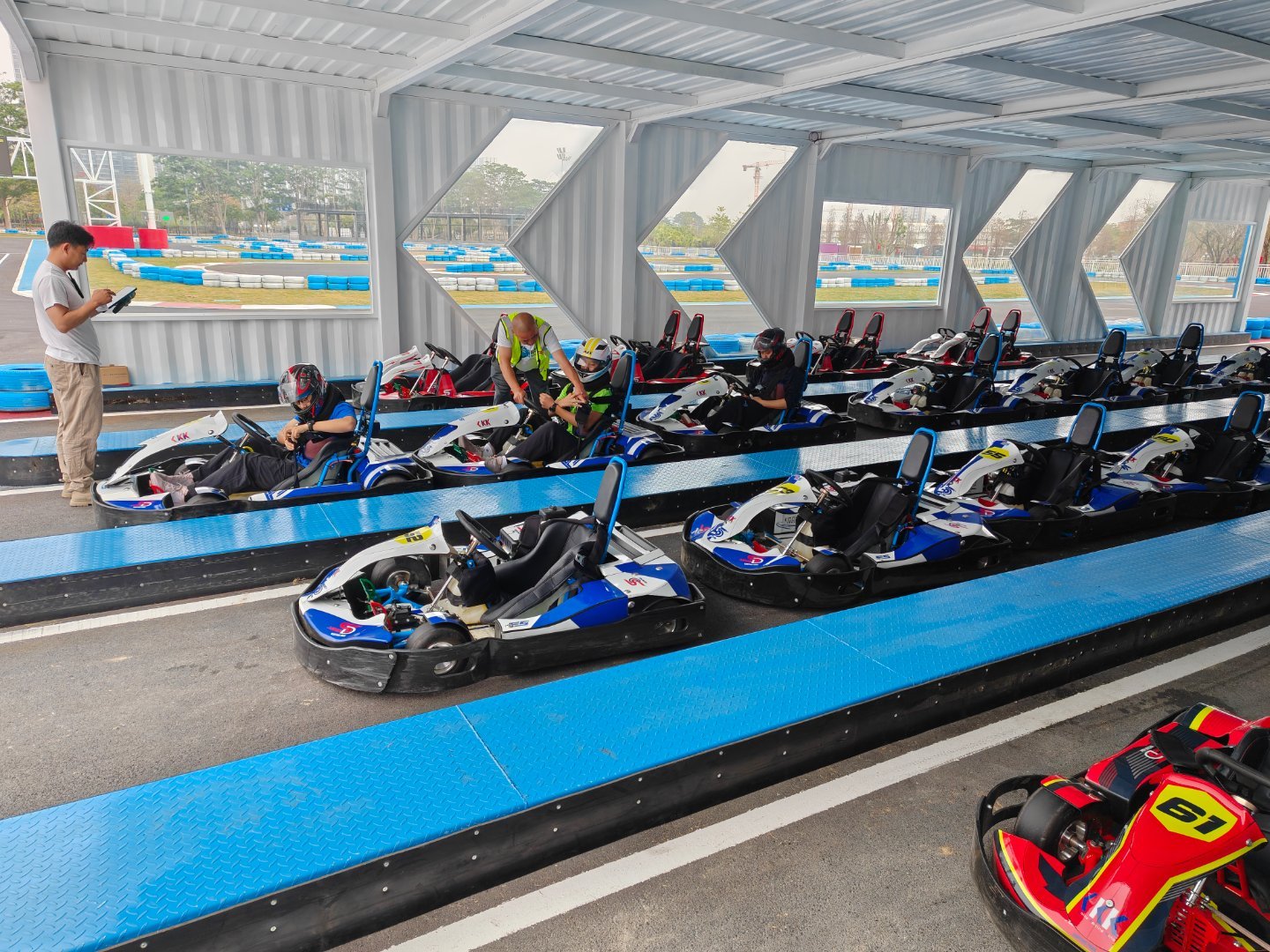 趁着高手们来之前，抓紧打卡江门胜道酷野卡丁车赛道、场地、赛车都嘎嘎新，总体体验还