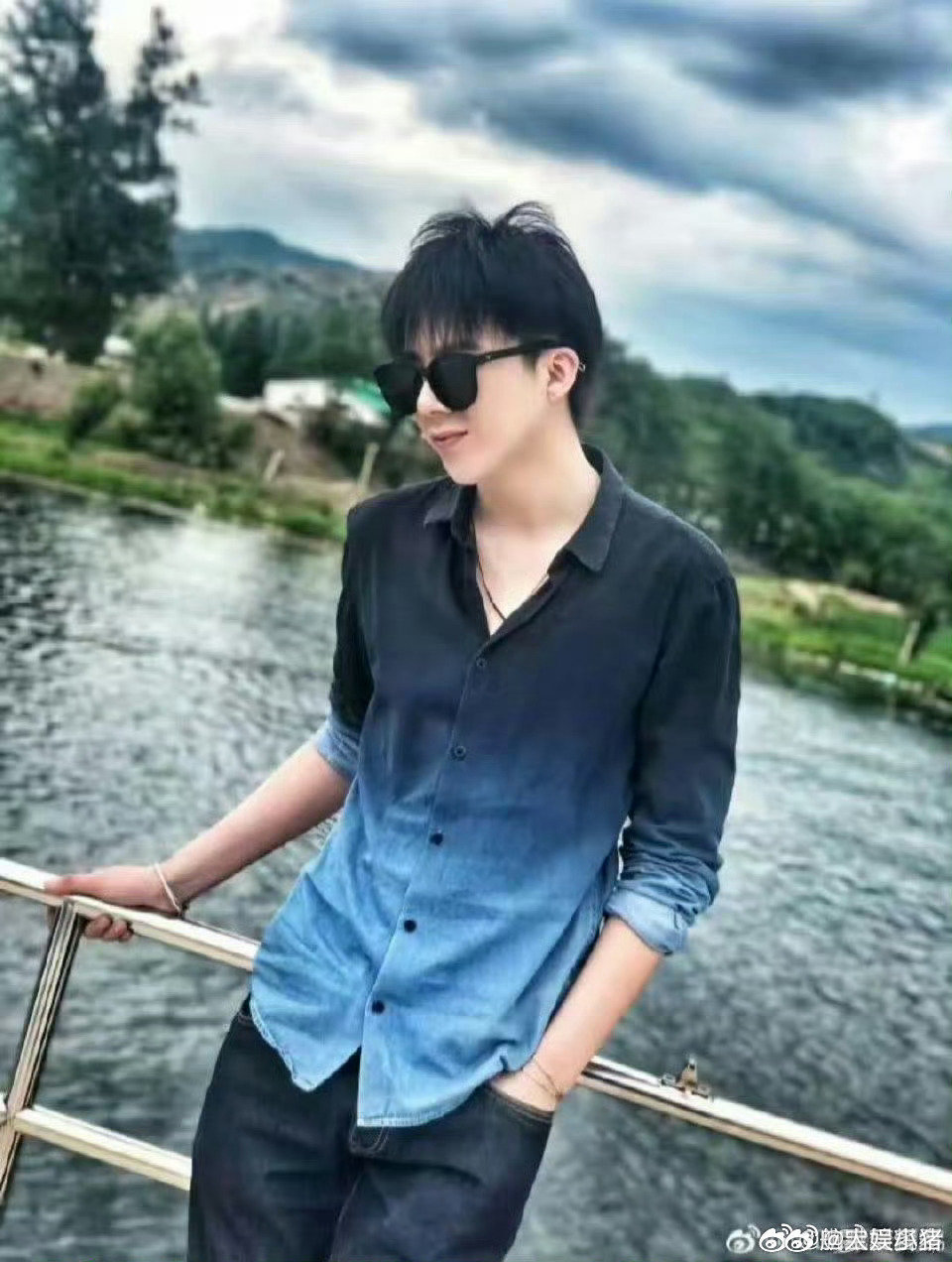 不知道刘宇宁舞姿很曼妙后知后觉臣服于刘宇宁的舞蹈魅力，曼妙舞姿搭配软萌表情，毛绒