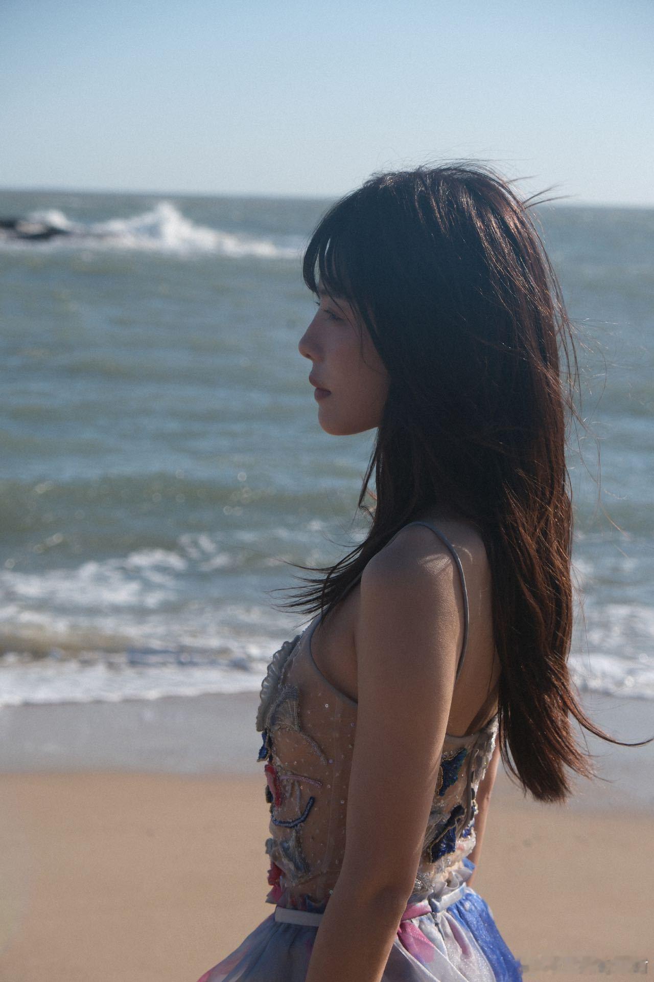 蔡文静说我要当恶女  蔡文静这波恶女心愿还没开始就让人期待不已，造型暗黑又带反差