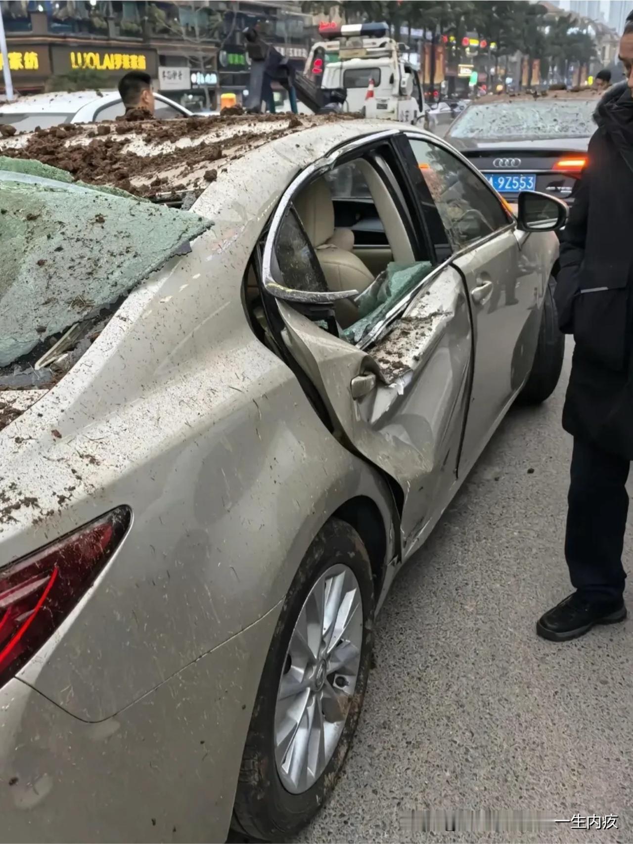 11月20日17时河北张家口突发交通事故致13人受伤
      11月20日1