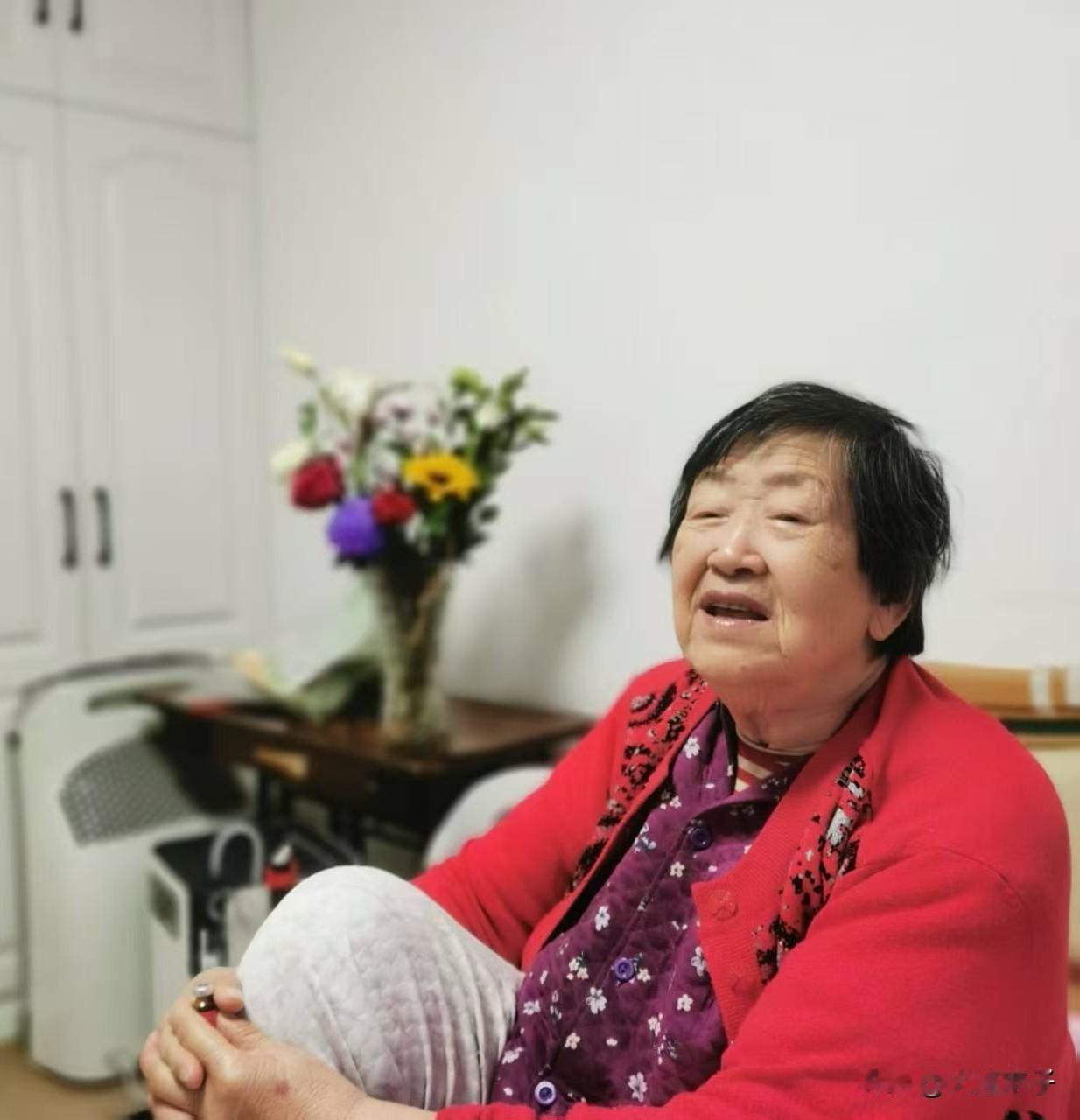 您信吗？牙医上门收100元钱，给婆婆看好牙了，

我的婆婆今年93岁，一年多前得