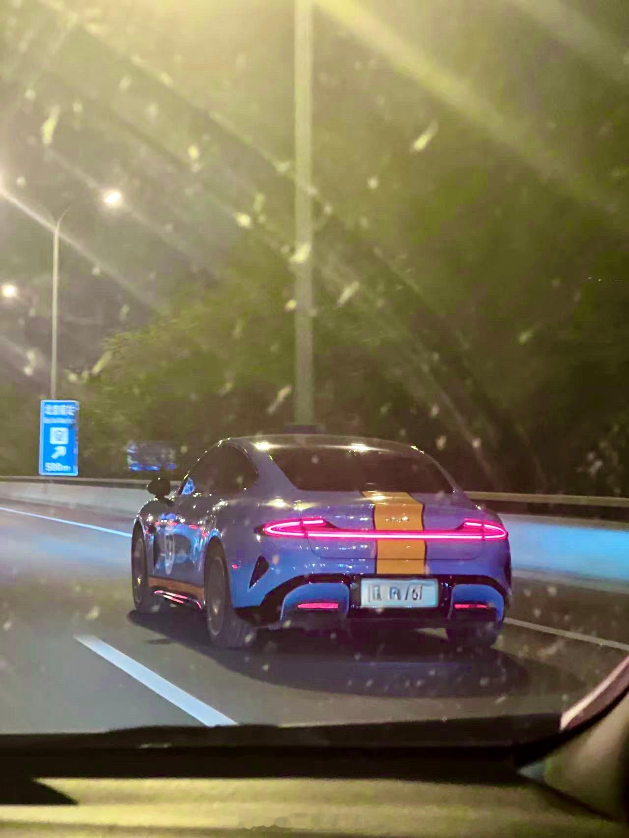 GULF涂装小米su7好看不？#小米su7# ​​​