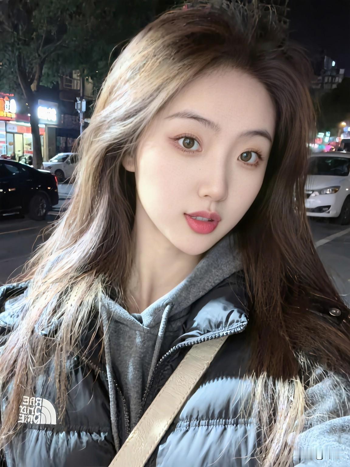 吃完饭一个人散散步，一个人自由自在，想做什么就做什么多好啊一个人 独处的休闲方式