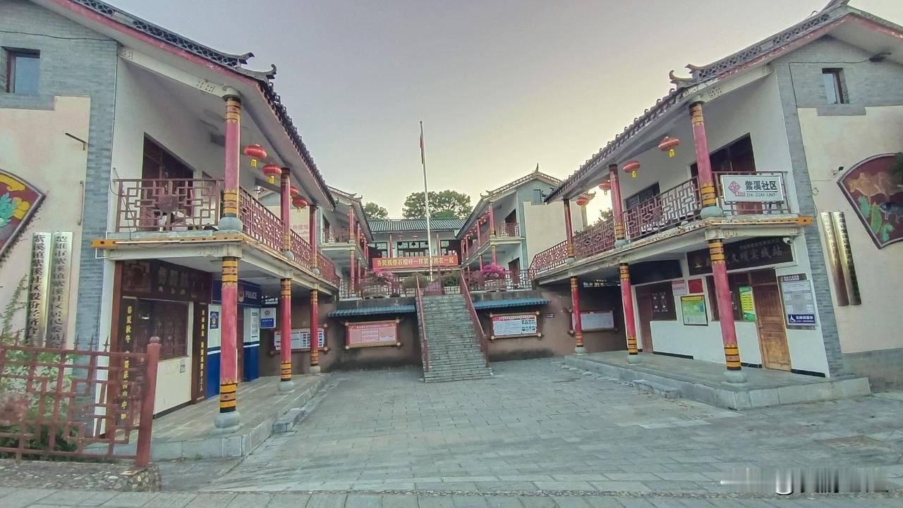 楚雄紫溪彝村，避暑旅居好地方
在云南楚雄的紫溪彝村和旁边的宋村，真的太适合常年旅