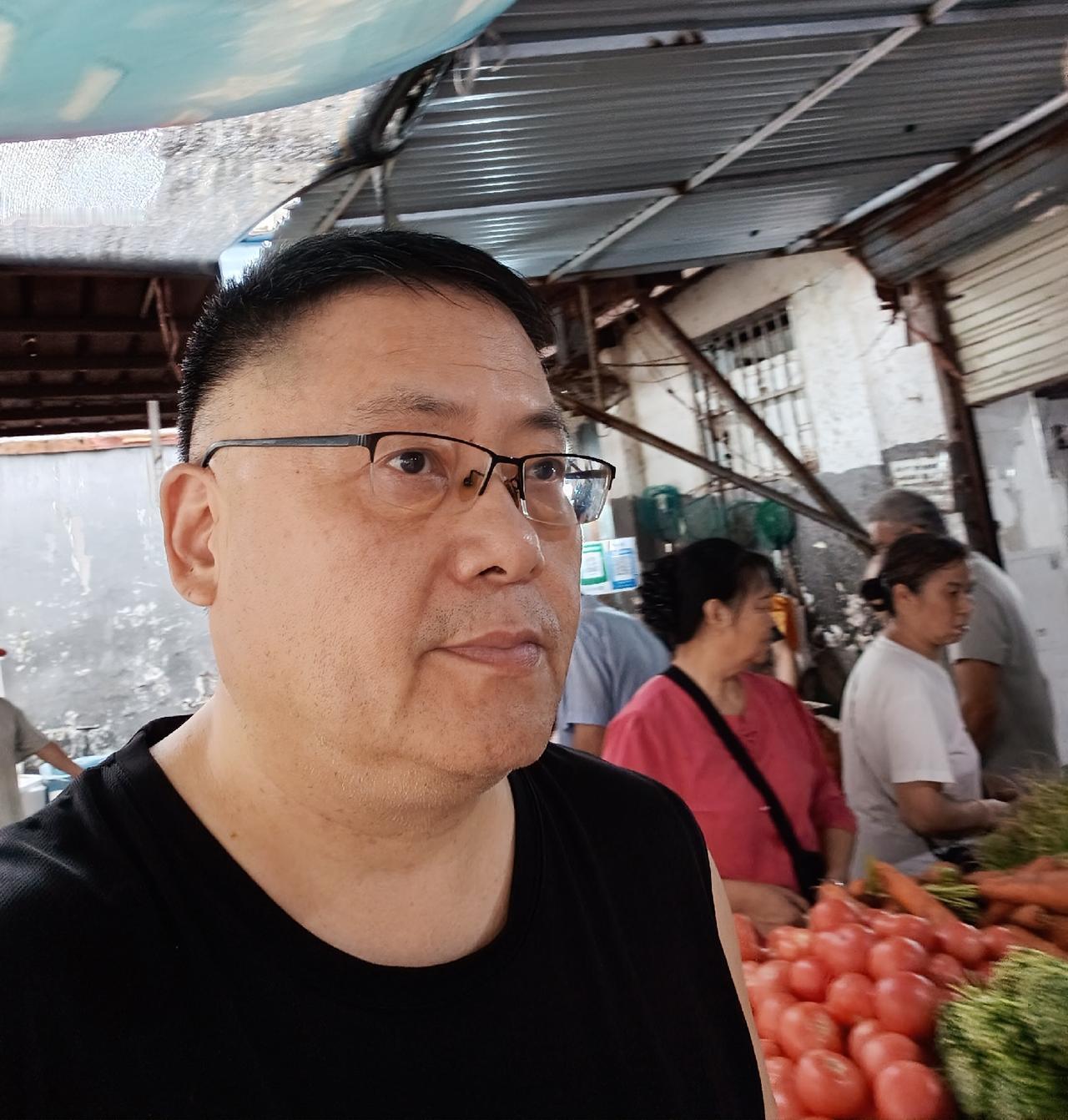瘦了瘦了，终于瘦下来了。

报告大家一个好消息，两个月瘦了7.5kg。

还有一